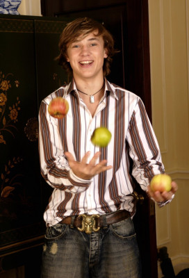photo 4 in William Moseley gallery [id470586] 2012-02-27 00:00:00