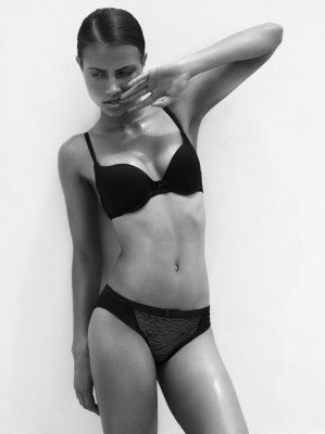 Yara Khmidan pic #751421
