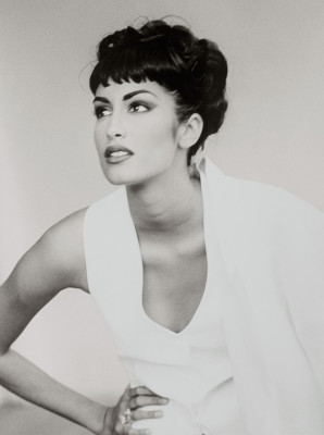 Yasmeen Ghauri  for Roberto Verino 1991-1992 by Jacques Olivar