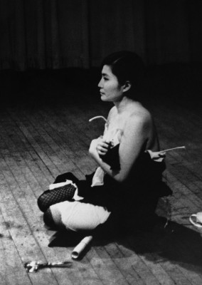 Yoko Ono pic #394283