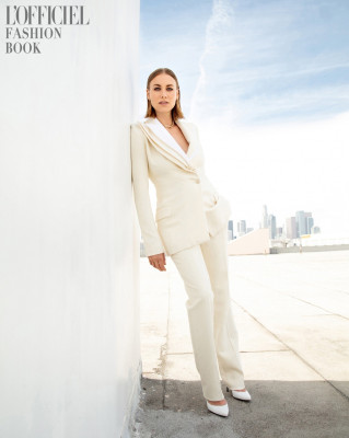 Yvonne Strahovski by Mike Ruiz for L’Officiel Australia \\ 2021