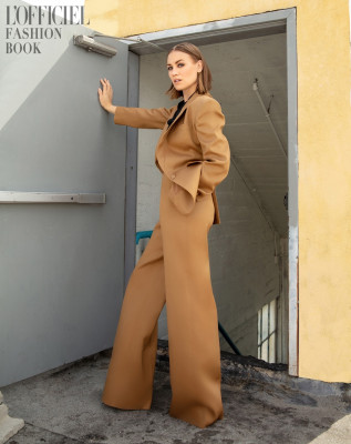 Yvonne Strahovski by Mike Ruiz for L’Officiel Australia \\ 2021