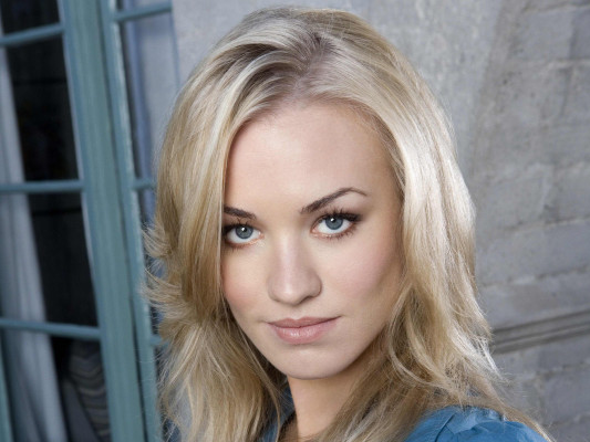 Yvonne Strahovski pic #244947