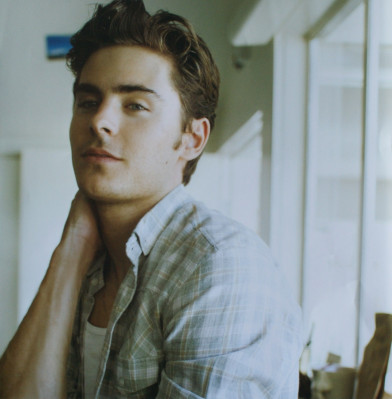 Zac Efron pic #195453