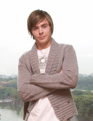Zac Efron pic #611687