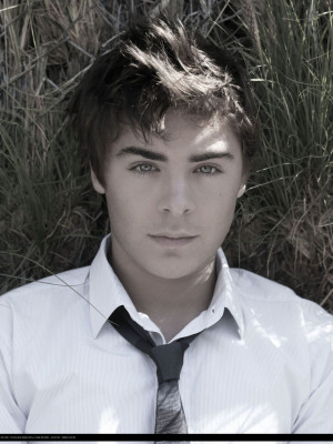 Zac Efron pic #134637