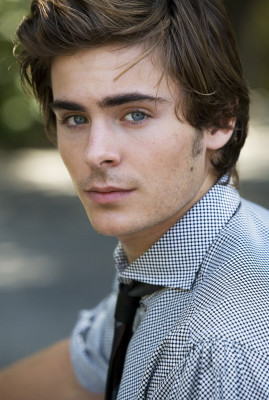 Zac Efron pic #587434