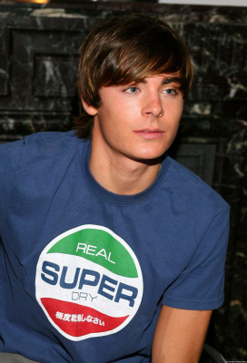Zac Efron pic #587067
