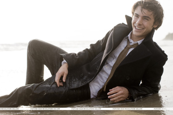 Zac Efron pic #135700