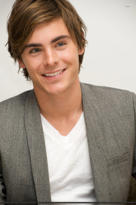 Zac Efron pic #137199