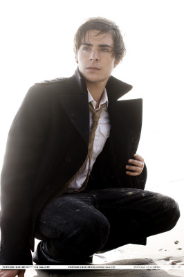 Zac Efron pic #135701