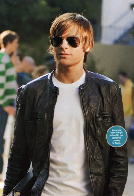 Zac Efron pic #144101