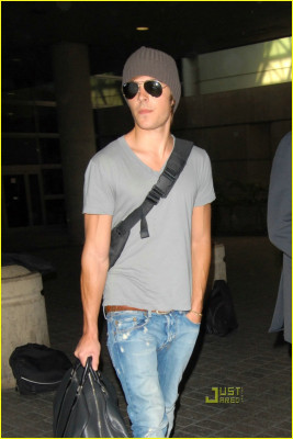 Zac Efron pic #136267