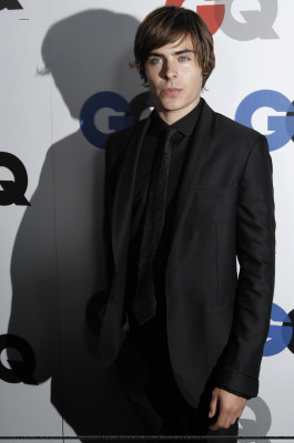 Zac Efron pic #136217