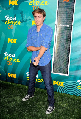 Zac Efron pic #184298