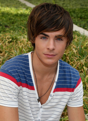 Zac Efron pic #587077
