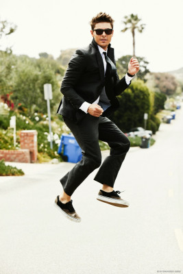 Zac Efron pic #290061