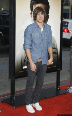 Zac Efron pic #175189