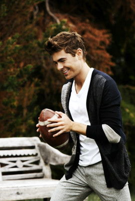 Zac Efron pic #611676