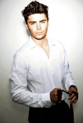 Zac Efron pic #611697