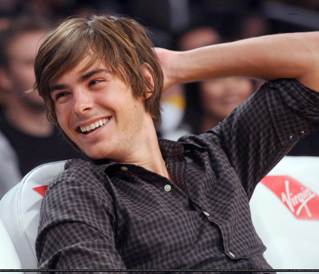Zac Efron pic #136001