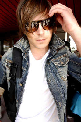 Zac Efron pic #152891