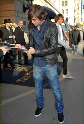 Zac Efron pic #149553
