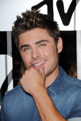 Zac Efron pic #722179