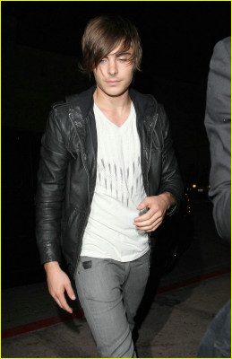 Zac Efron pic #145736