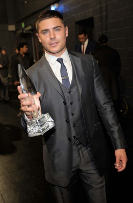 Zac Efron pic #337999