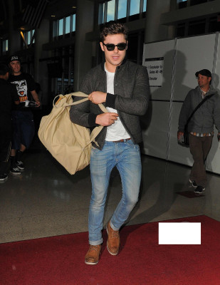 Zac Efron pic #709728