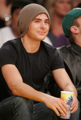 Zac Efron pic #139715
