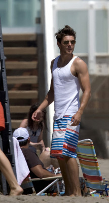 Zac Efron pic #294201