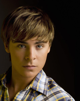 Zac Efron pic #588837