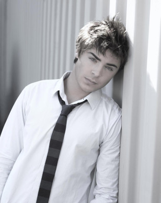 Zac Efron pic #588854