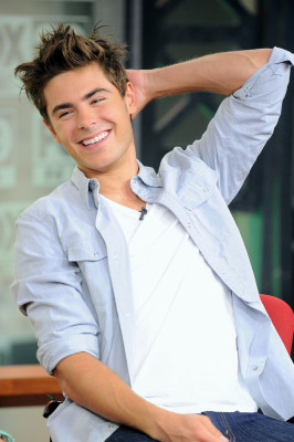 Zac Efron pic #302079