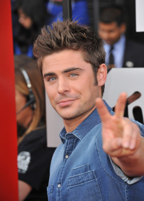 Zac Efron pic #722178