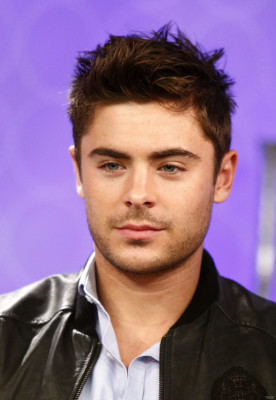 Zac Efron pic #698359