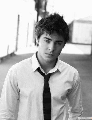 Zac Efron pic #138972