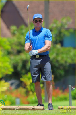 Zac Efron pic #814102