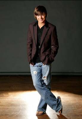 Zac Efron pic #581289