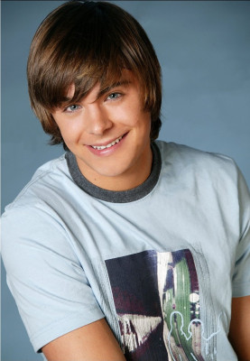 Zac Efron pic #581283