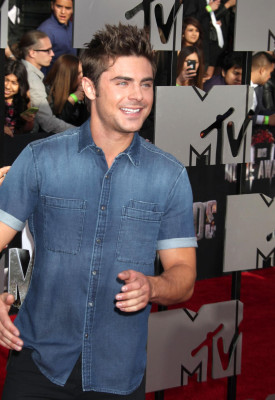 Zac Efron pic #721685