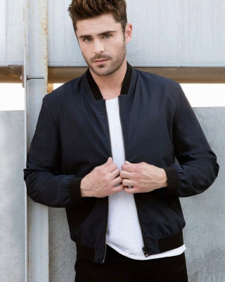 Zac Efron pic #964425