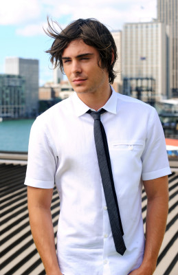 Zac Efron pic #277289