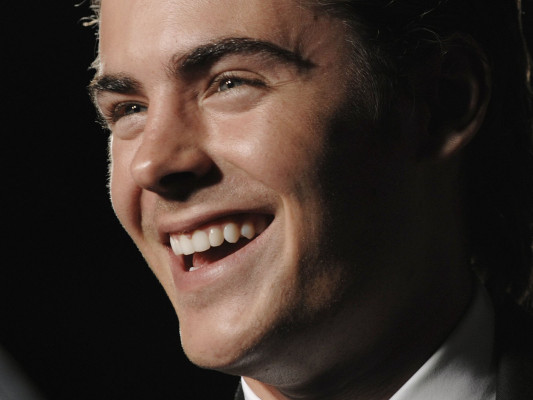 Zac Efron pic #360424