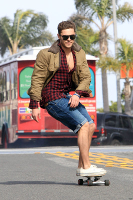 Zac Efron pic #674549
