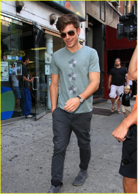 Zac Efron pic #302082