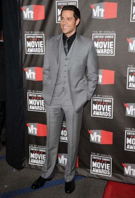 photo 7 in Zachary Levi gallery [id343040] 2011-01-18 00:00:00