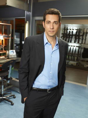 photo 3 in Zachary Levi gallery [id448183] 2011-12-21 00:00:00